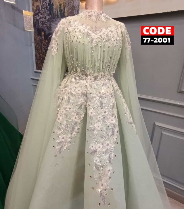 ملابس نسائية