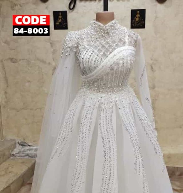 ملابس نسائية